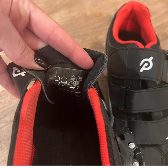 Peloton shoes size 39 - Picture 3 of 3